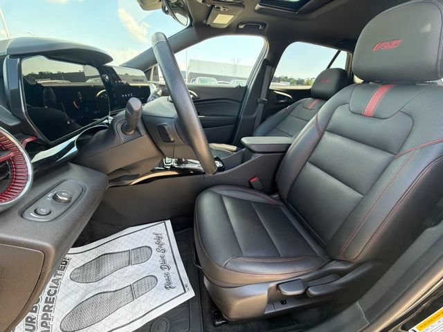 Certified 2024 Chevrolet Trax RS w/ Sunroof Package FWD image 17