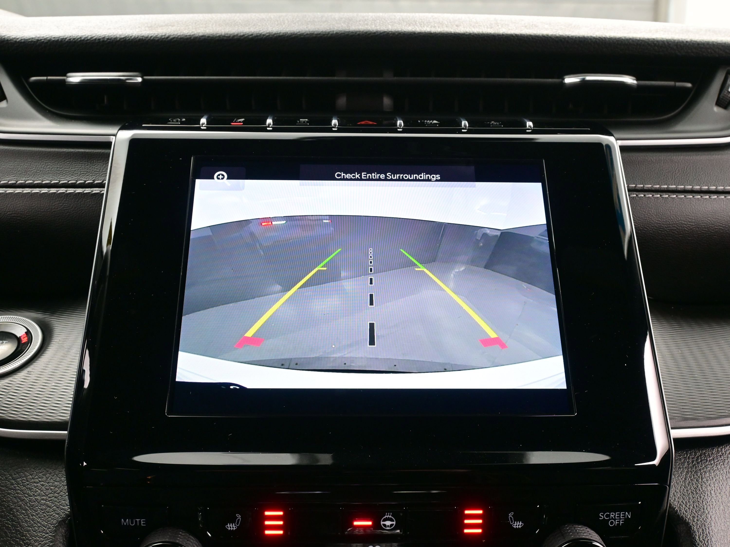 Used 2025 Jeep Grand Cherokee Laredo X w/ Luxury Tech Group I image 20