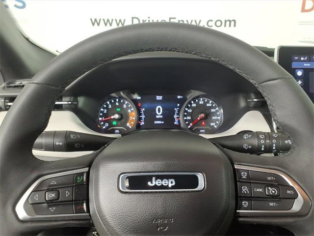 Used 2024 Jeep Compass Limited image 24