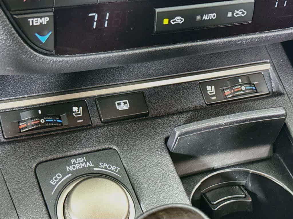 Used 2015 Lexus ES 300h w/ Navigation System Package FWD image 22