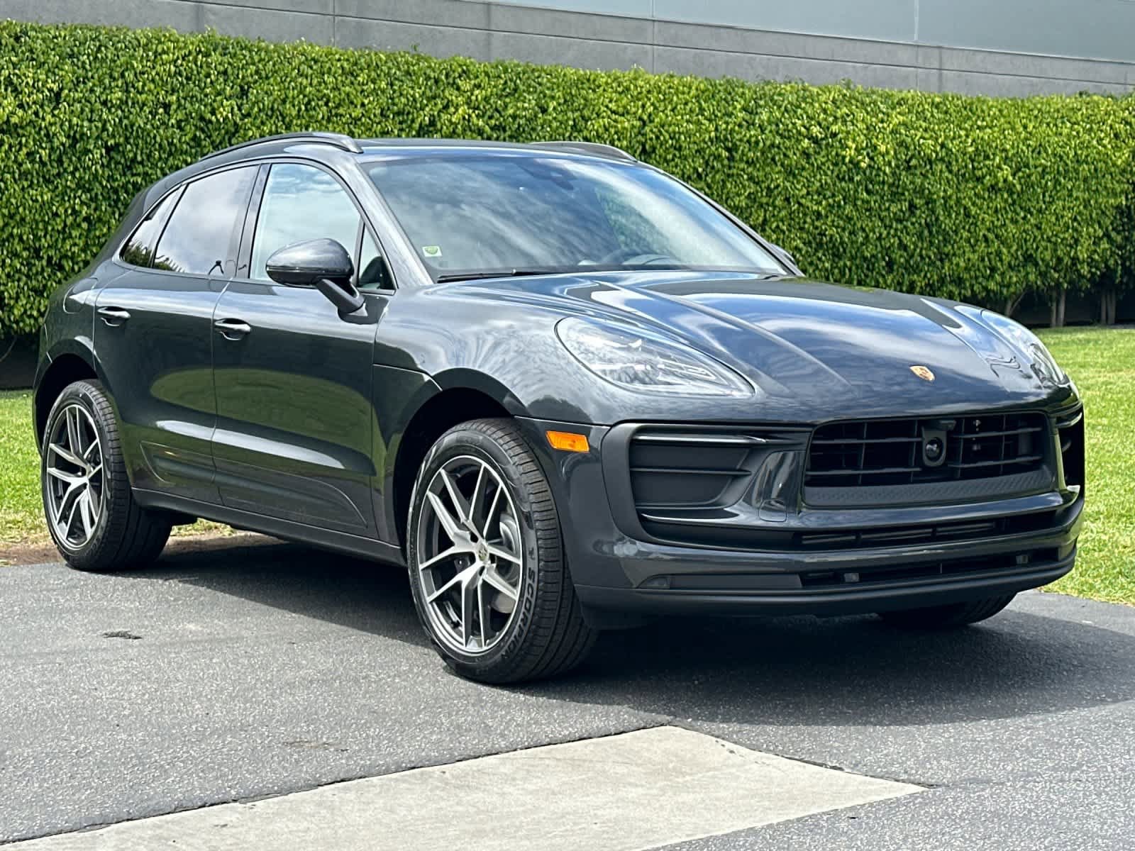 New 2026 Porsche Macan AWD/4WD image 10