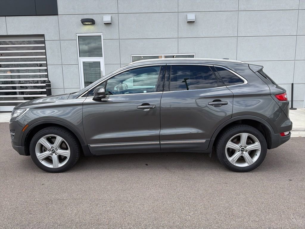 Used 2017 Lincoln MKC Premiere AWD/4WD image 3
