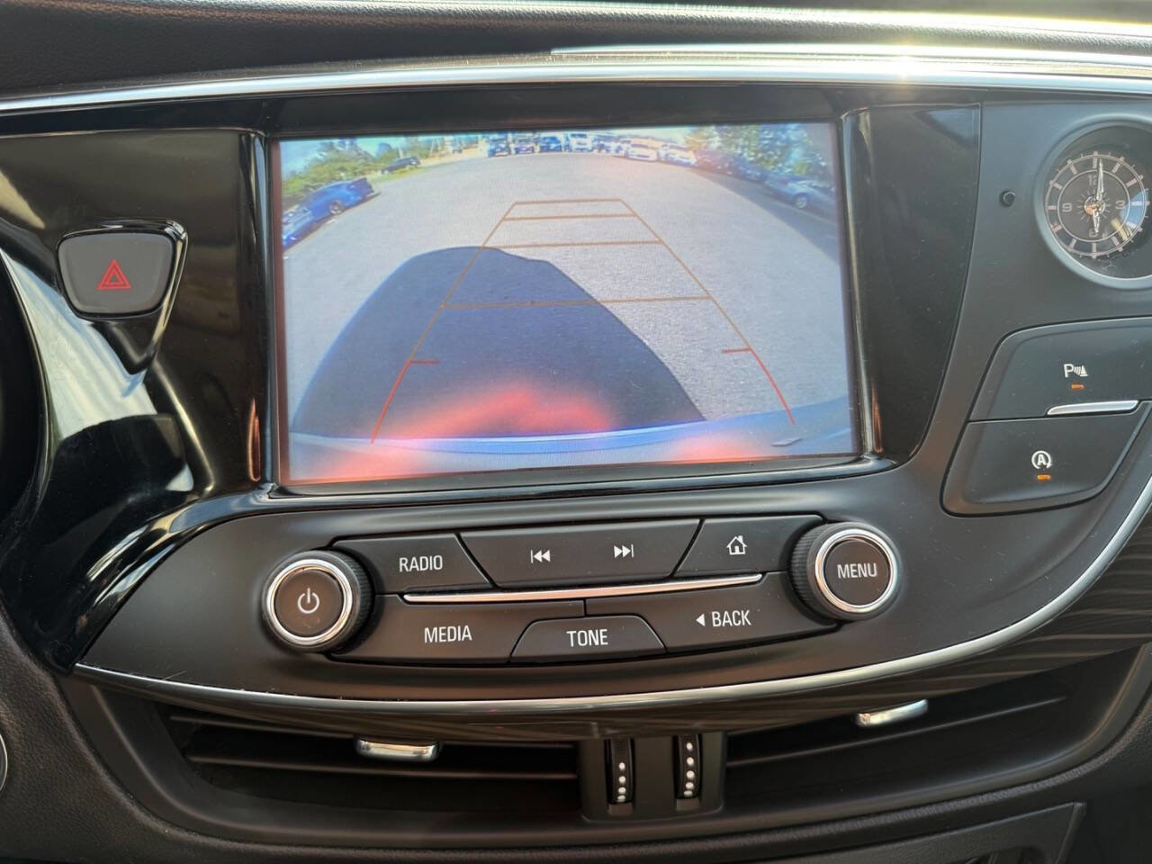 Used 2019 Buick Envision Essence image 27