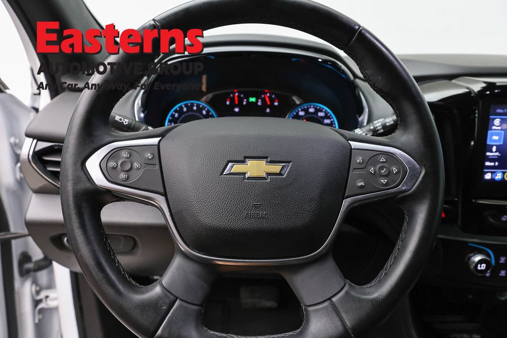 Used 2023 Chevrolet Traverse LT w/ Rear Camera Mirror Package AWD/4WD image 10