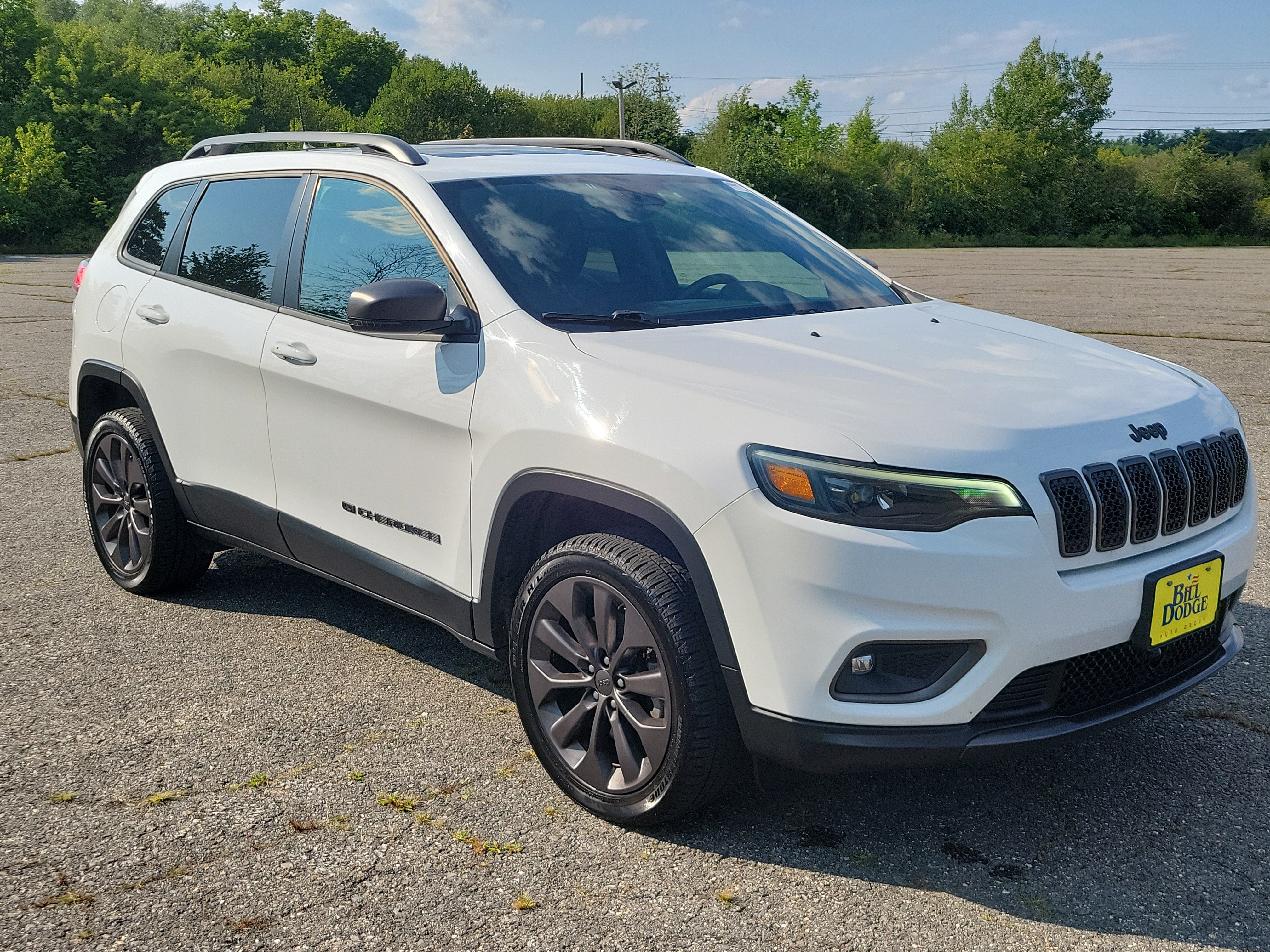 Used 2021 Jeep Cherokee Latitude Lux 80th Anniv w/ Quick Order Package 26U 80TH AWD/4WD image 3
