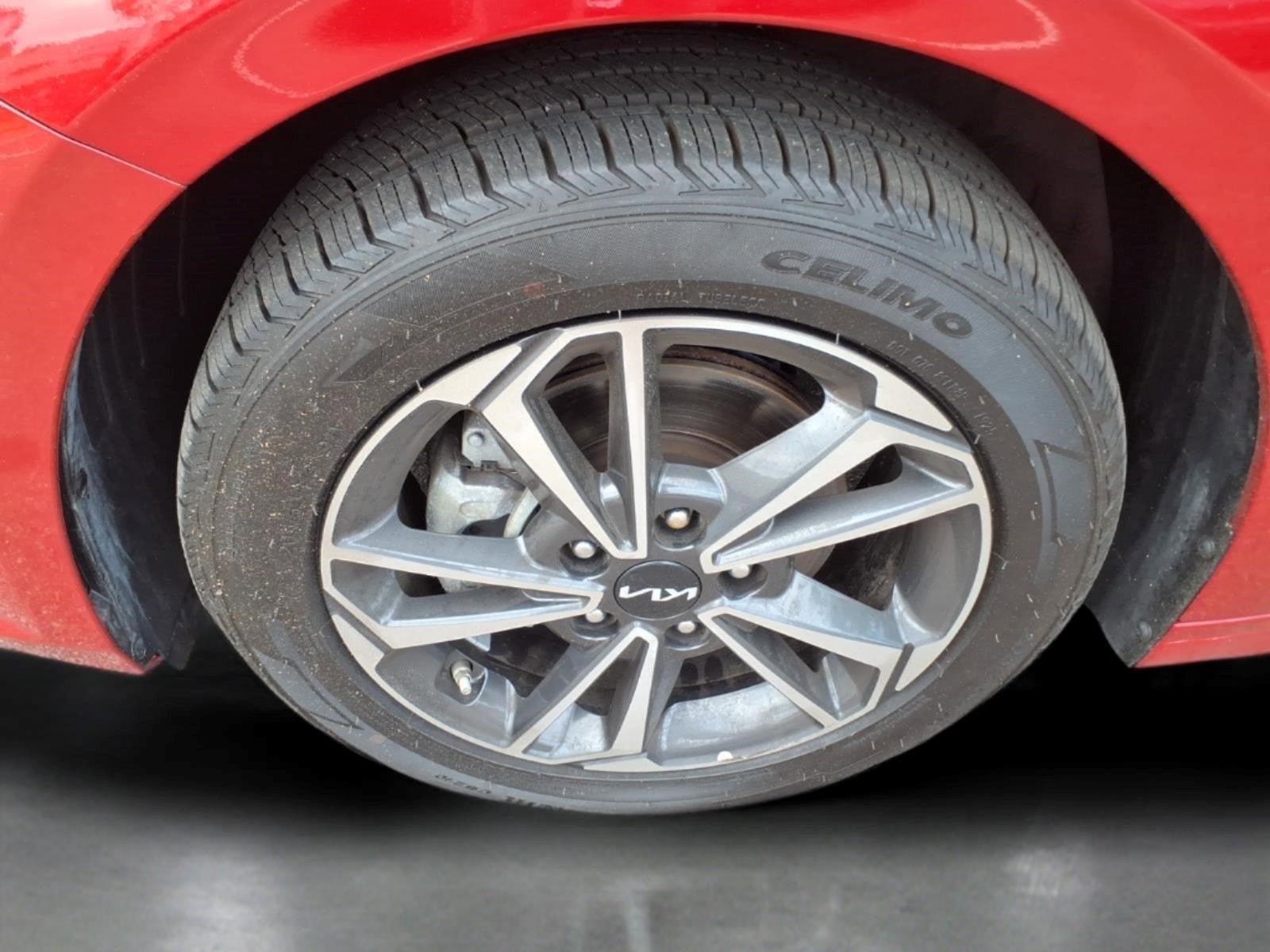 Used 2024 Kia Forte LXS FWD image 9