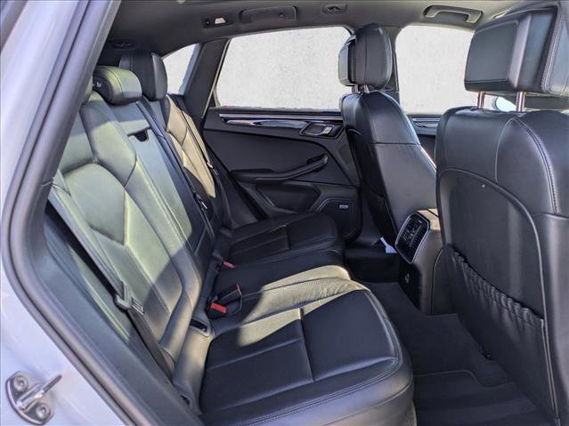 Used 2021 Porsche Macan image 21