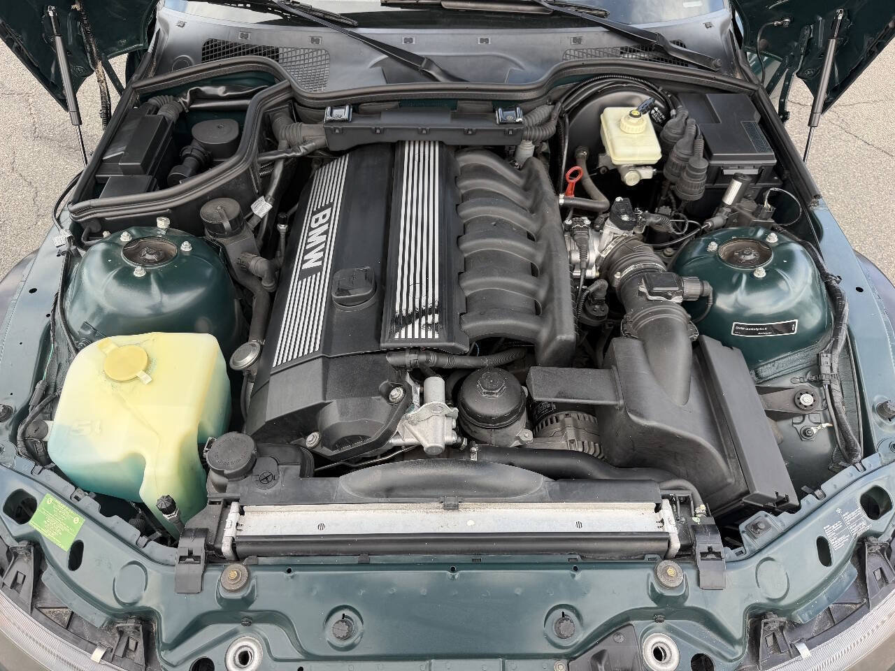 Used 1997 BMW Z3 2.8 RWD image 29