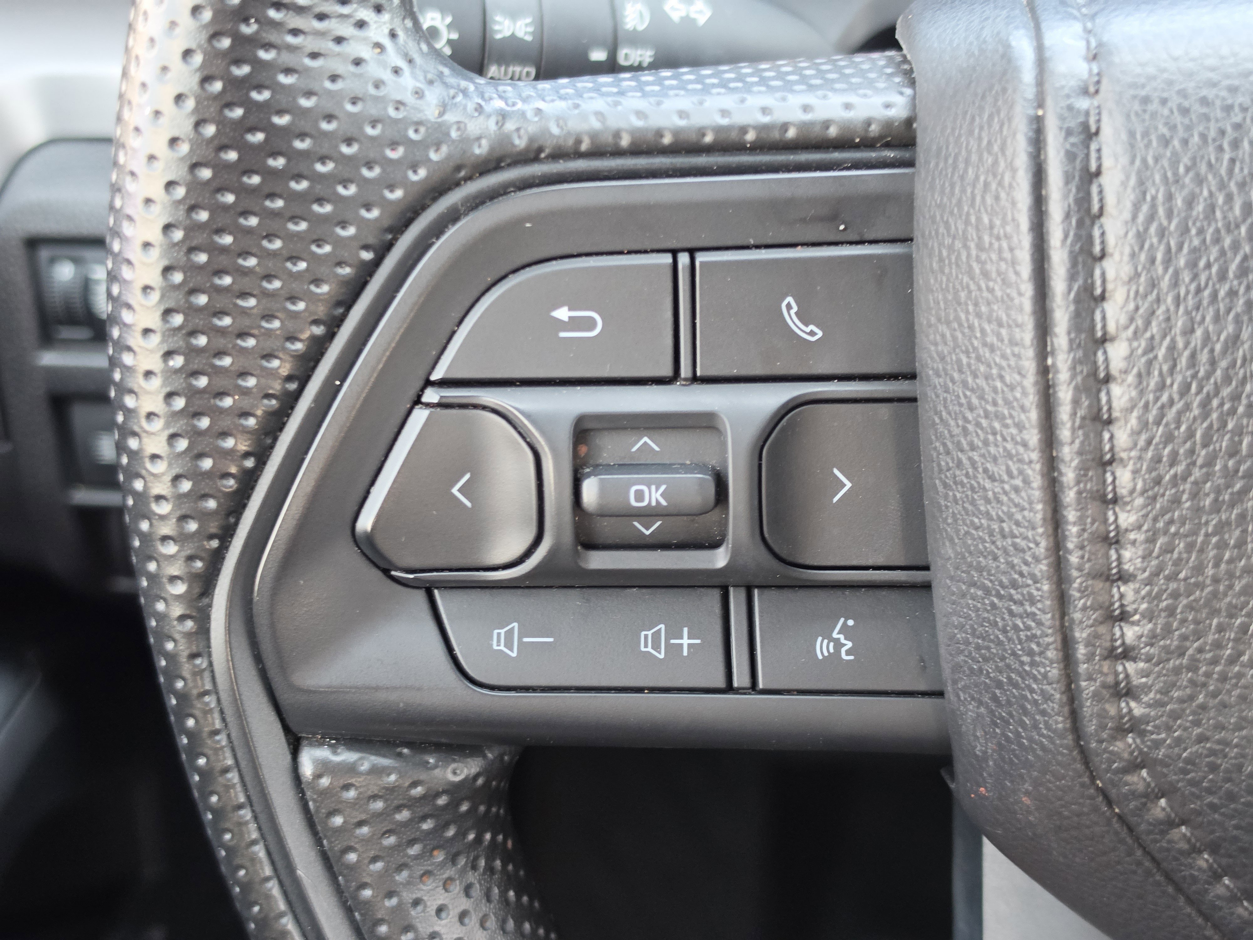 Certified 2025 Toyota Tacoma SR5 RWD image 16