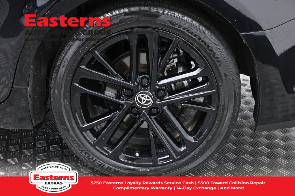 Used 2025 Toyota Camry SE FWD image 31