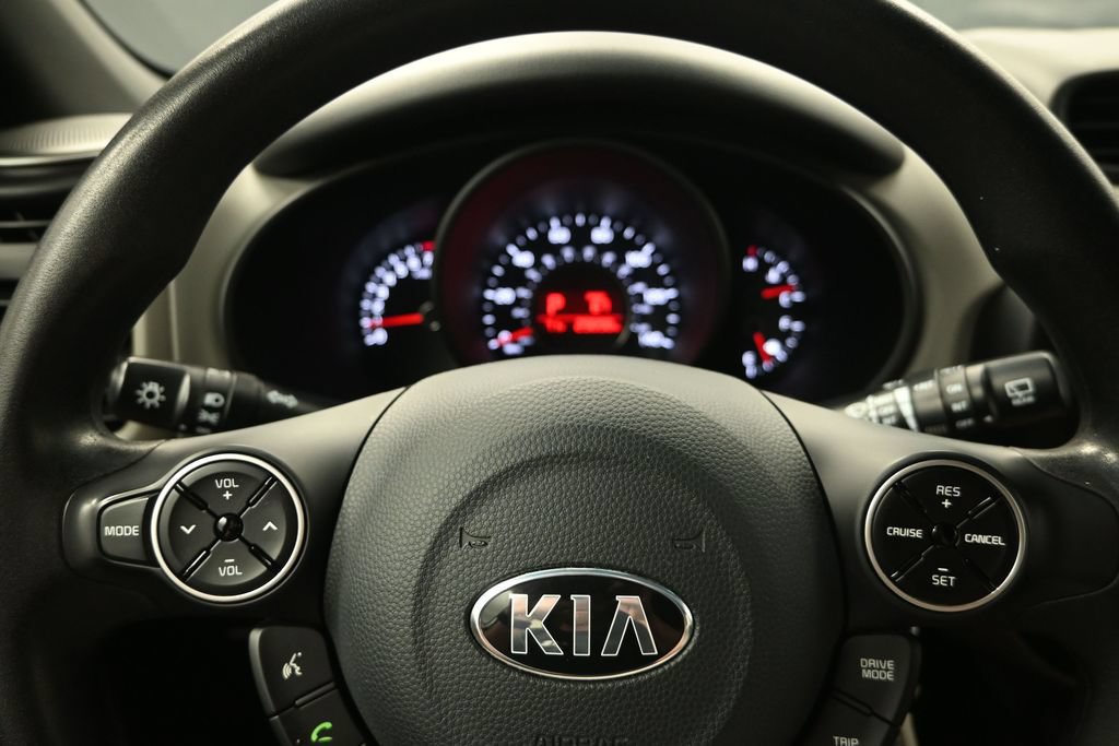 Used 2017 Kia Soul FWD image 14