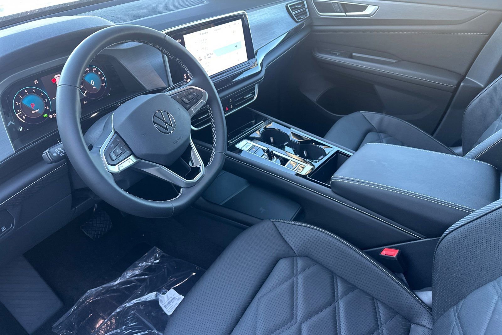 New 2026 Volkswagen Atlas Cross Sport SE FWD image 10