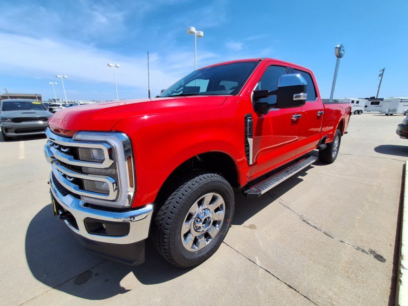 New 2025 Ford F250 Lariat w/ Chrome Package image 4