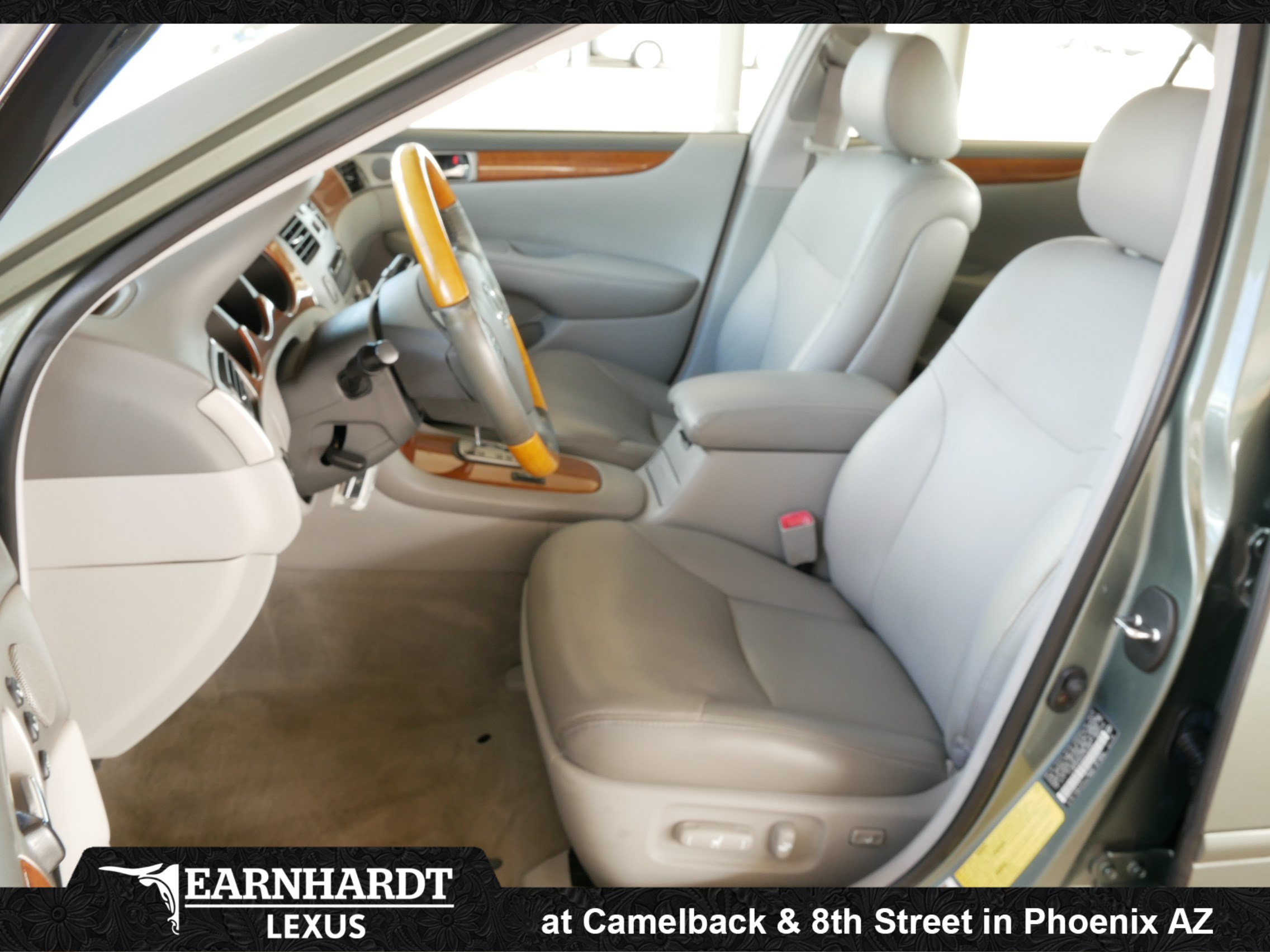 Used 2006 Lexus ES 330 w/ Preferred Accessory Pkg FWD image 2