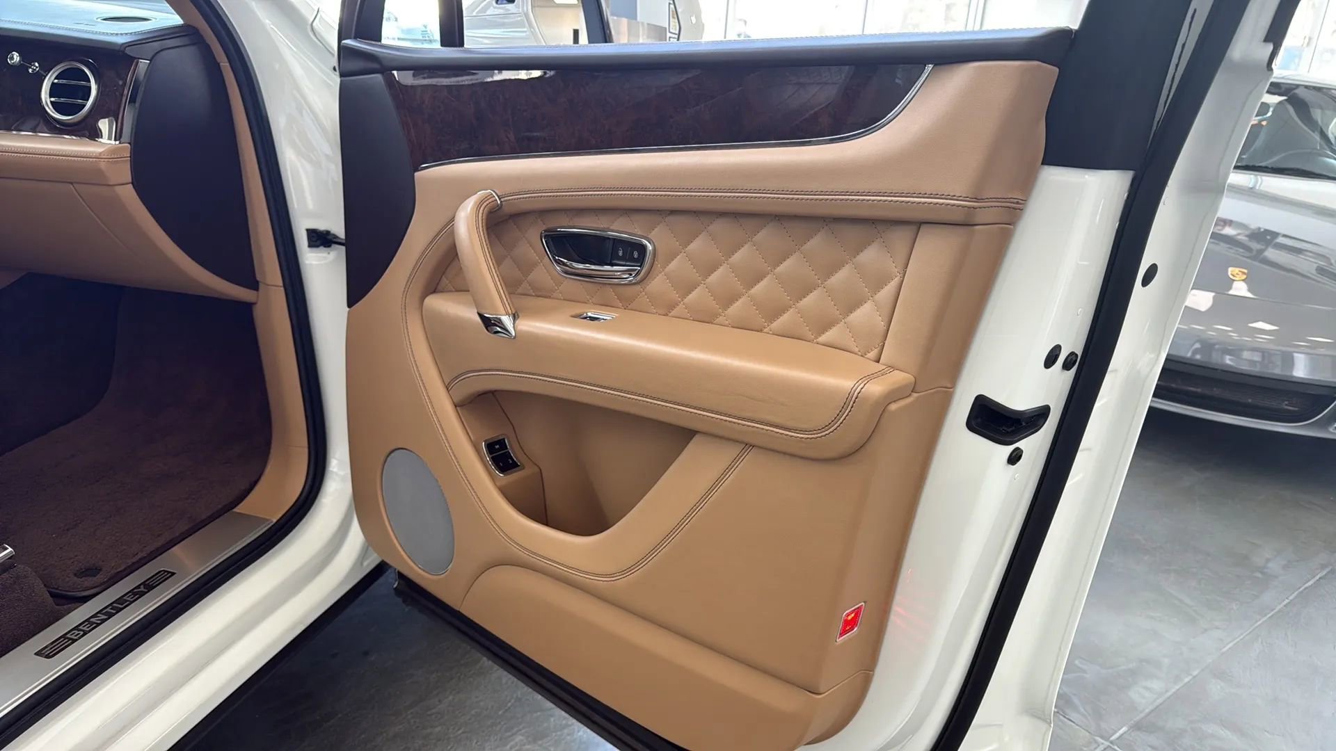 Used 2017 Bentley Bentayga W12 Sport Utility 4D image 20