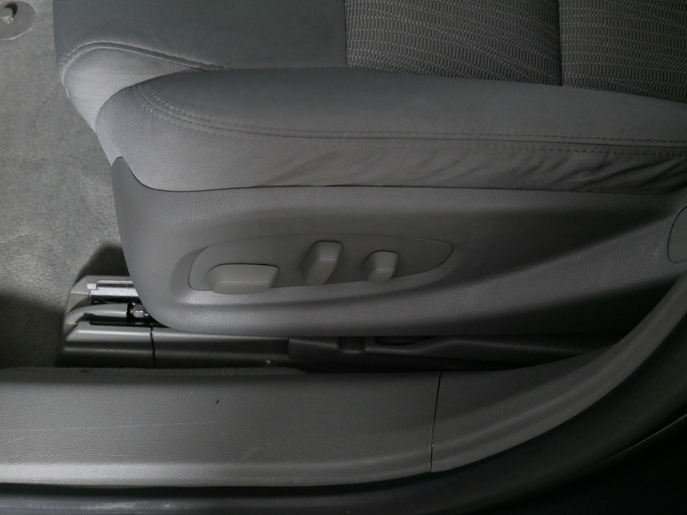 Used 2015 Chevrolet Impala LS FWD image 20