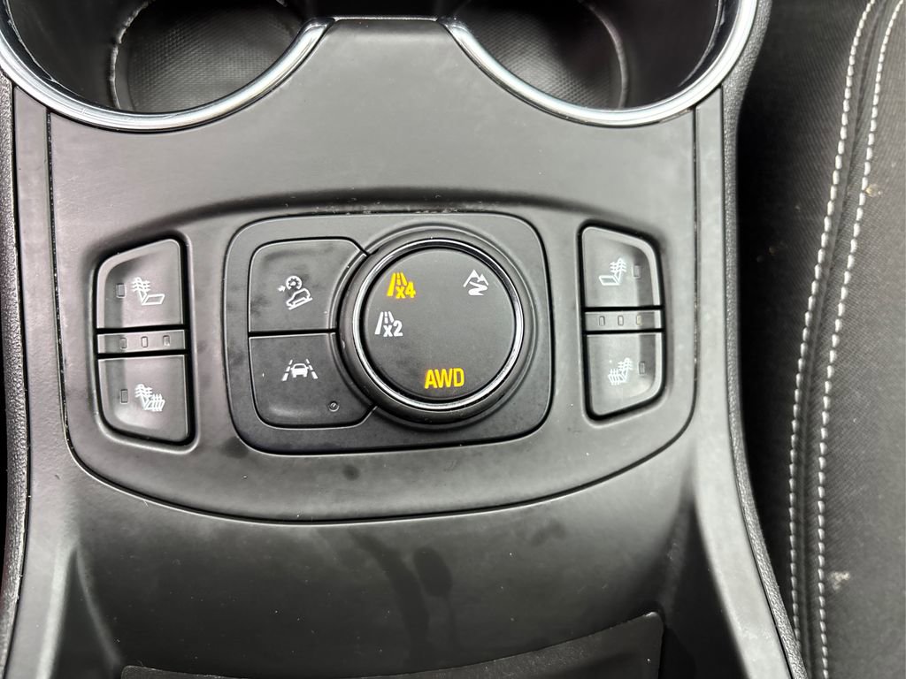 Used 2022 GMC Terrain SLE w/ Driver Convenience Package image 33