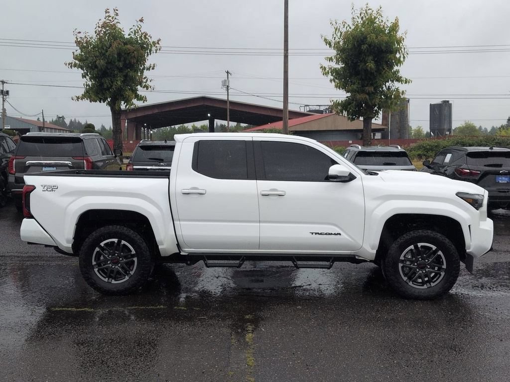 Used 2024 Toyota Tacoma TRD Sport w/ TRD Sport Upgrade Package AWD/4WD image 6