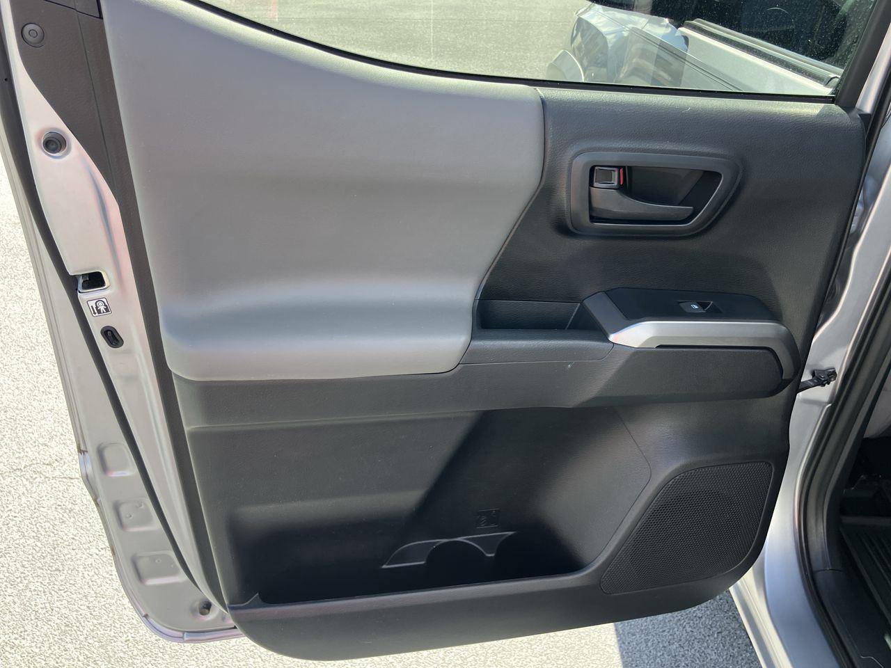 Used 2019 Toyota Tacoma SR5 image 22