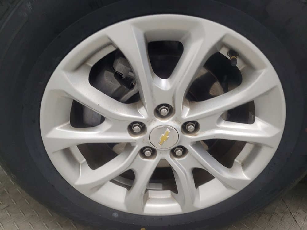 Used 2019 Chevrolet Equinox LS FWD image 31