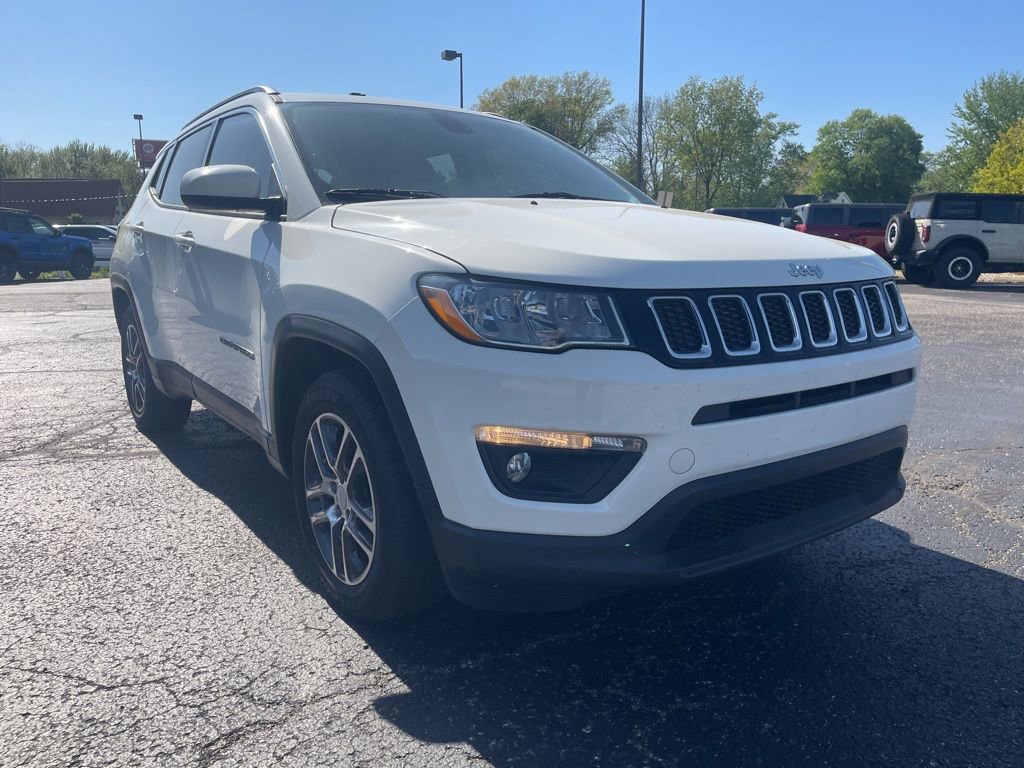 Used 2018 Jeep Compass Latitude image 11