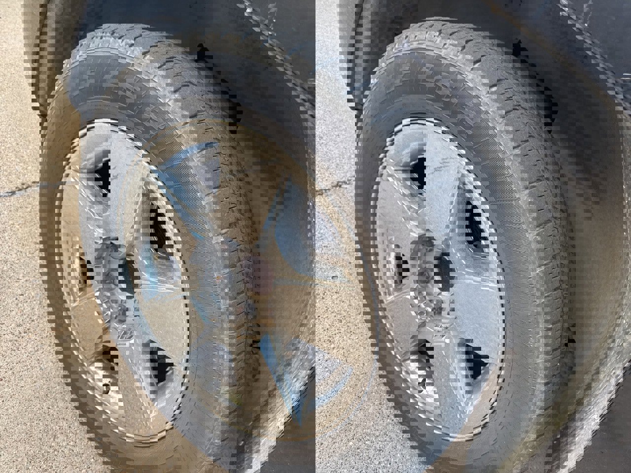 Used 2009 Chevrolet Silverado 1500 LT w/ Texas Edition image 8