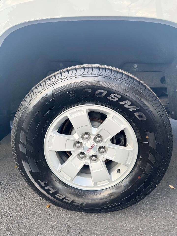 Used 2017 GMC Canyon 2WD Crew Cab w/ Convenience Package image 32