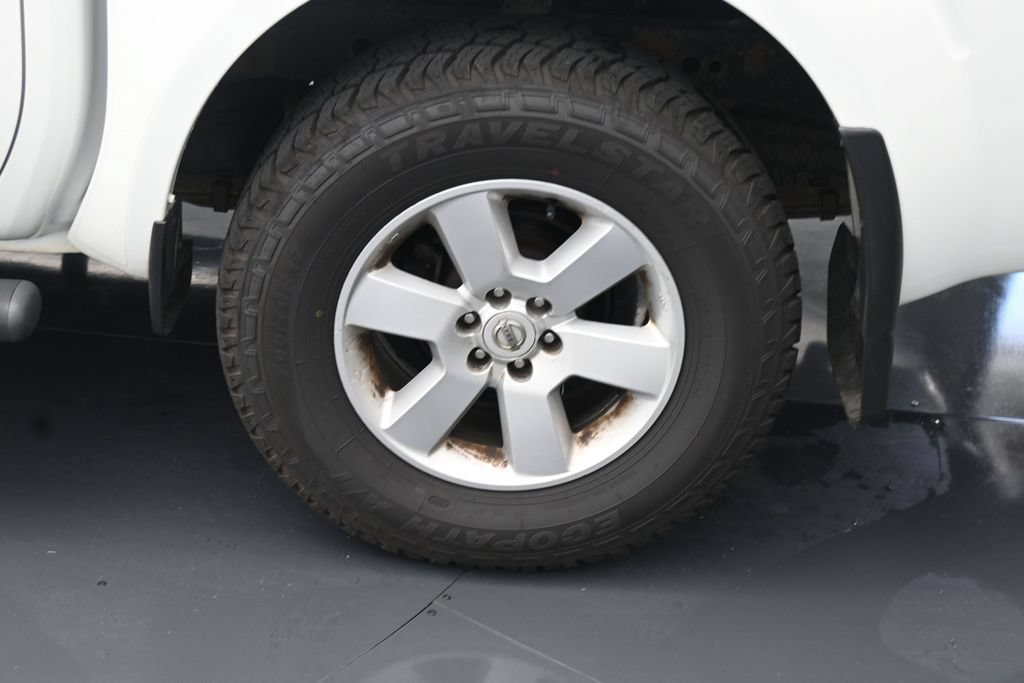 Used 2016 Nissan Frontier SV w/ SV Value Truck Package AWD/4WD image 13