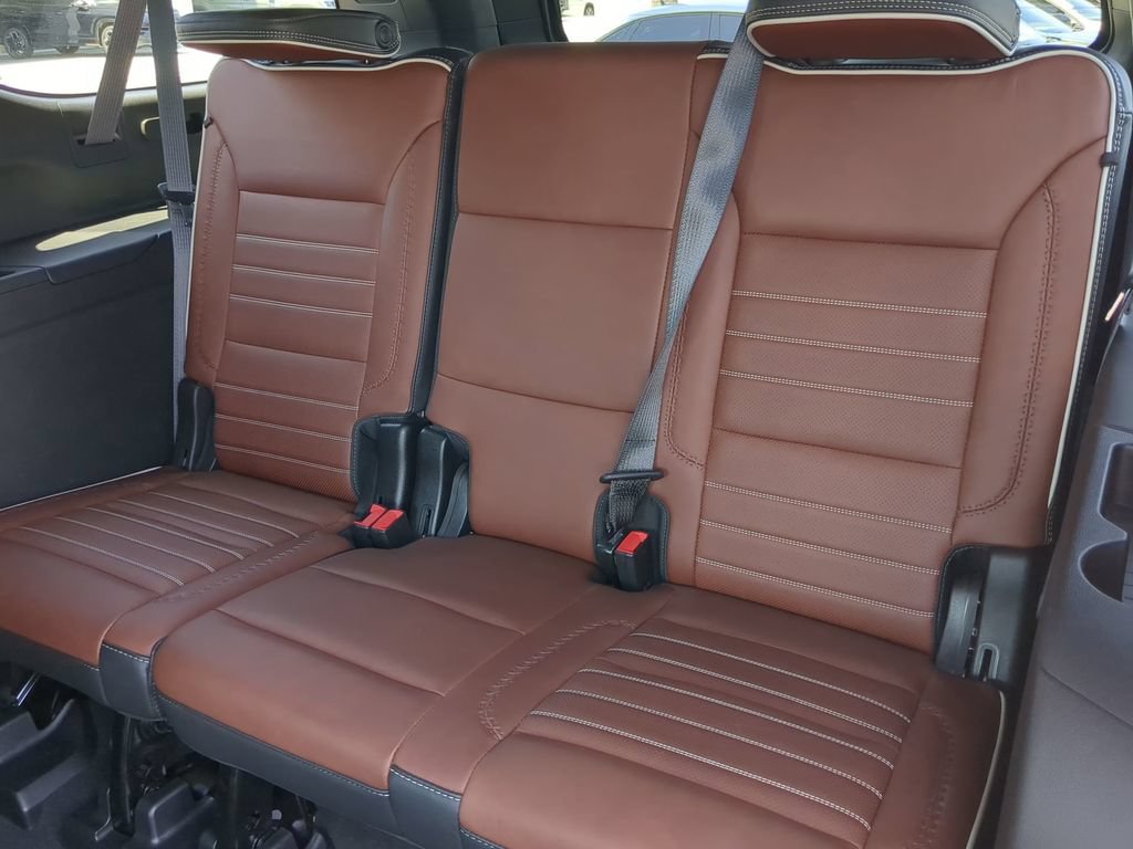 Used 2023 GMC Yukon XL Denali Ultimate AWD/4WD image 20