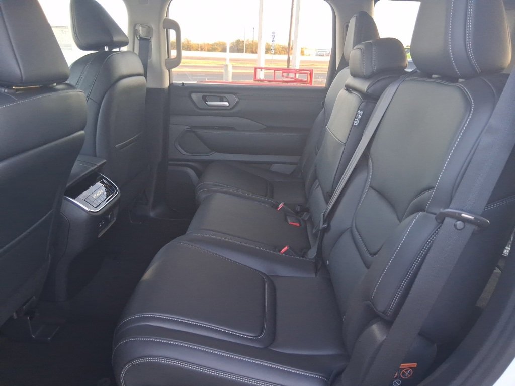 New 2026 Nissan Armada SV image 24