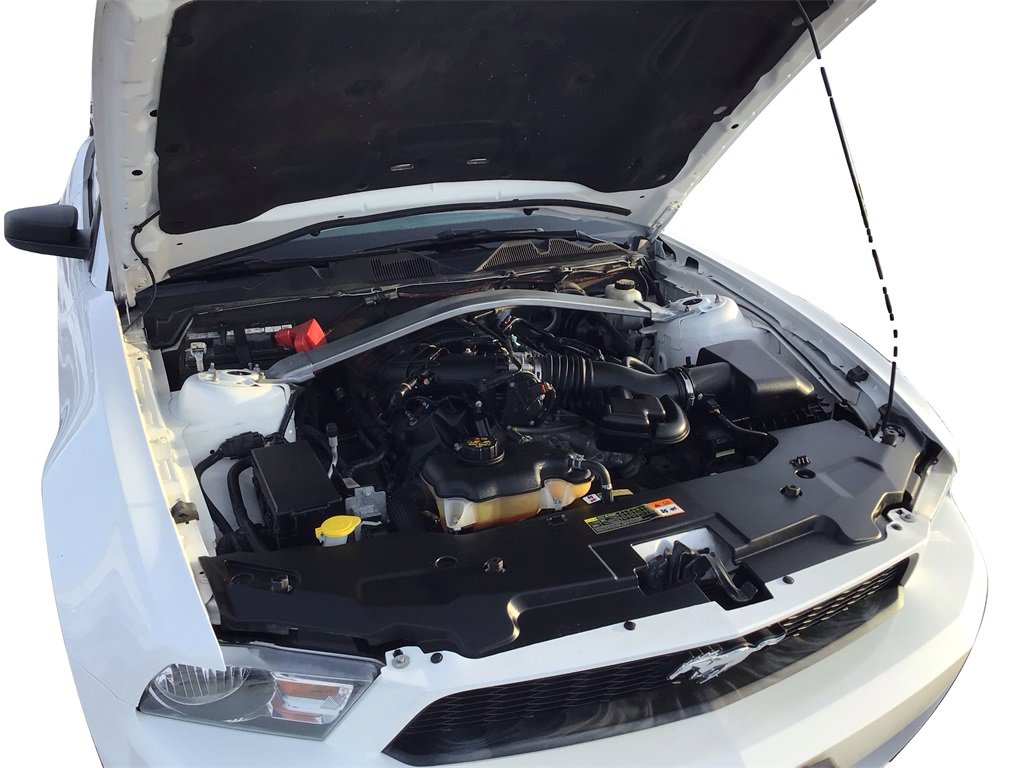 Used 2012 Ford Mustang Convertible image 11