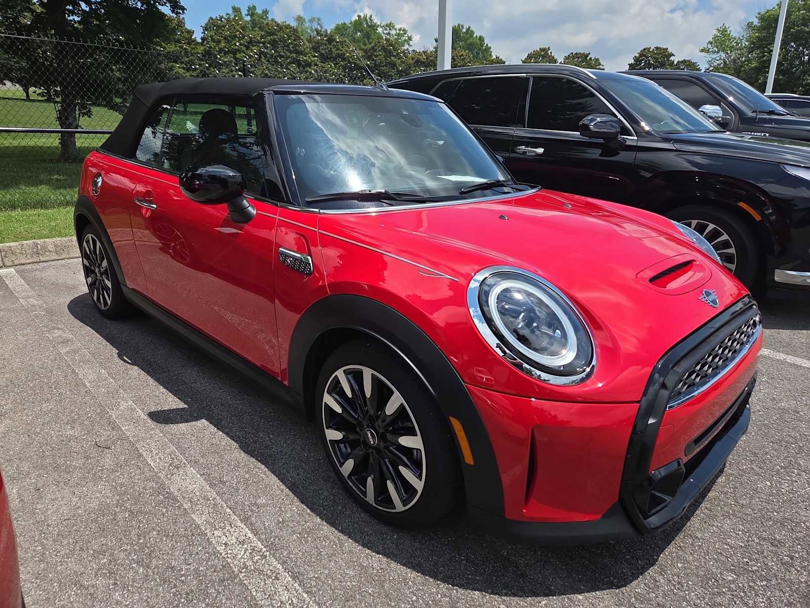 Used 2024 MINI Cooper S FWD image 1