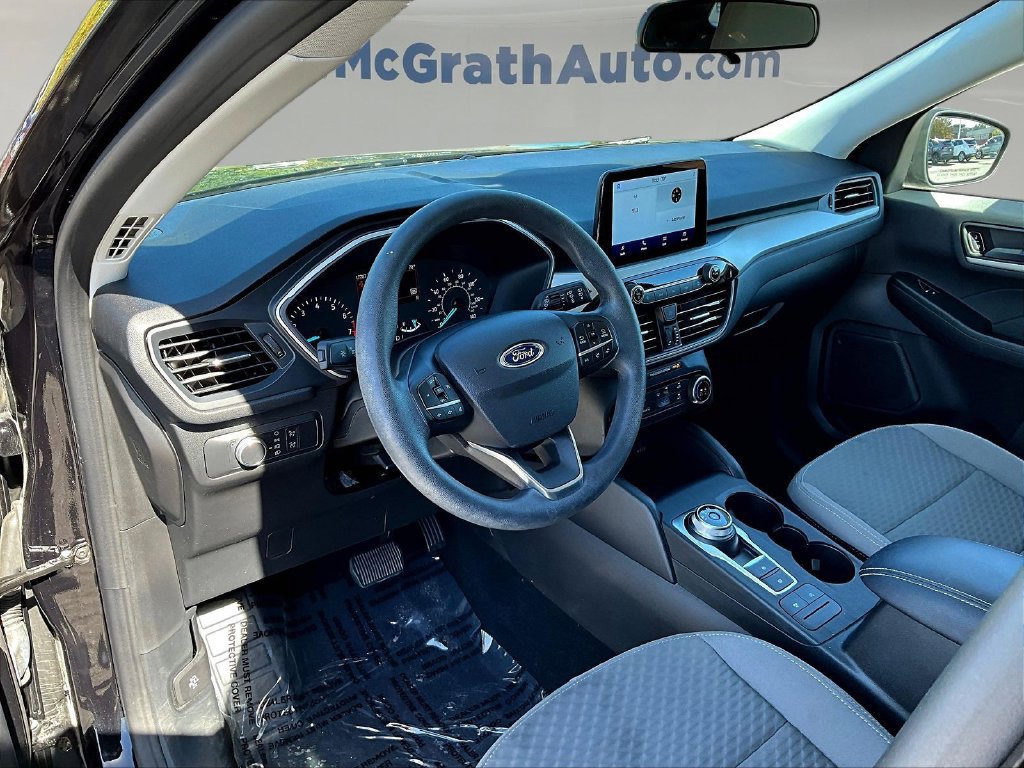 Used 2022 Ford Escape SE FWD image 17