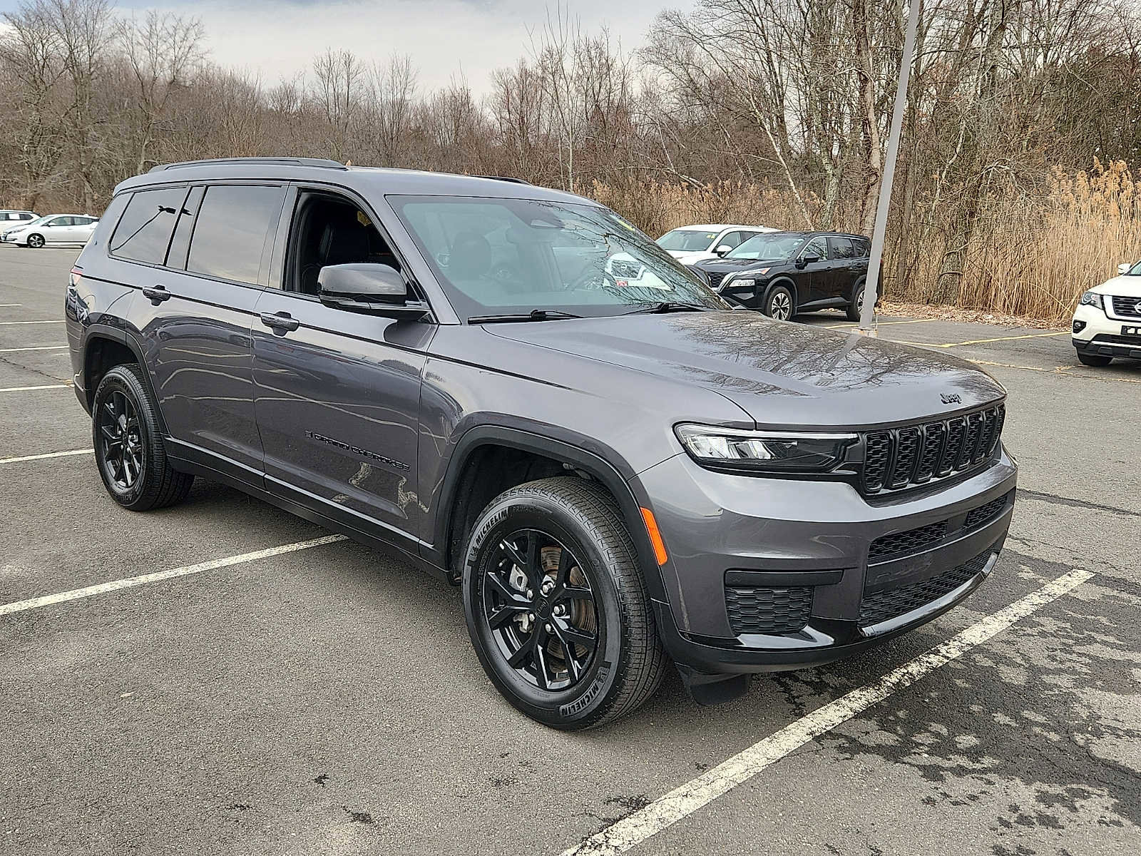 Used 2024 Jeep Grand Cherokee L Laredo AWD/4WD video 3