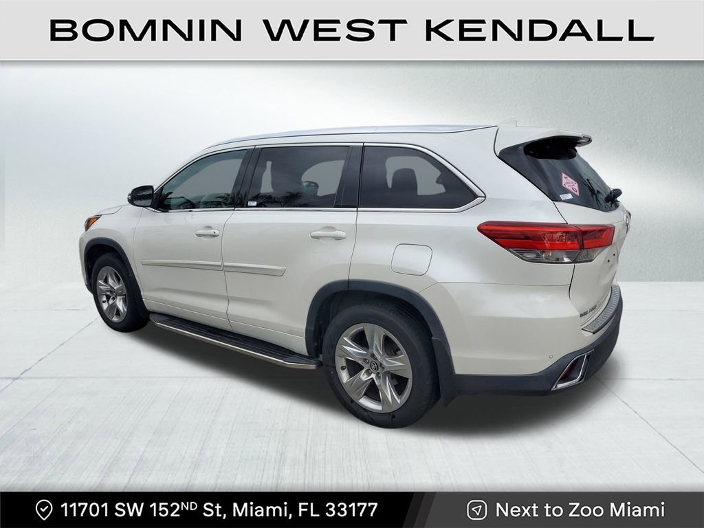 Used 2017 Toyota Highlander Limited image 4