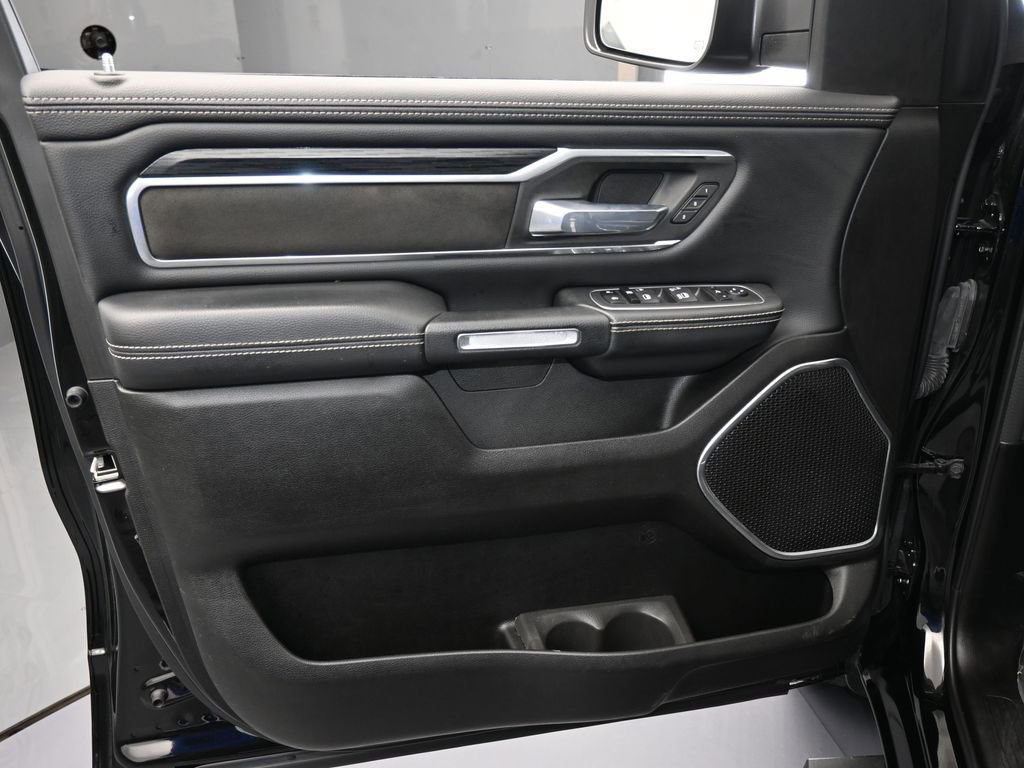 Used 2023 RAM 1500 Laramie image 12