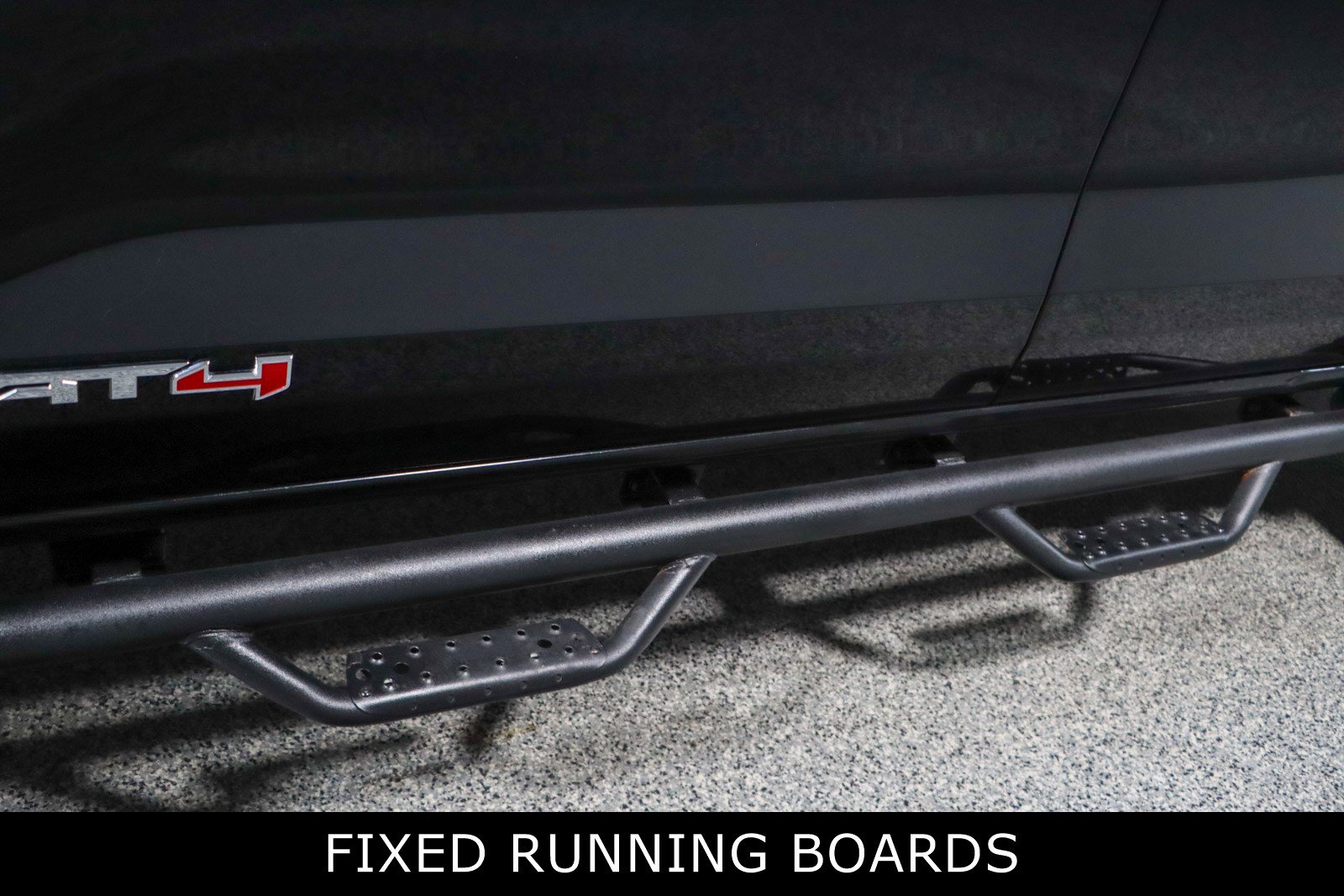 Used 2023 GMC Canyon AT4 w/ AT4 Premium Package image 12