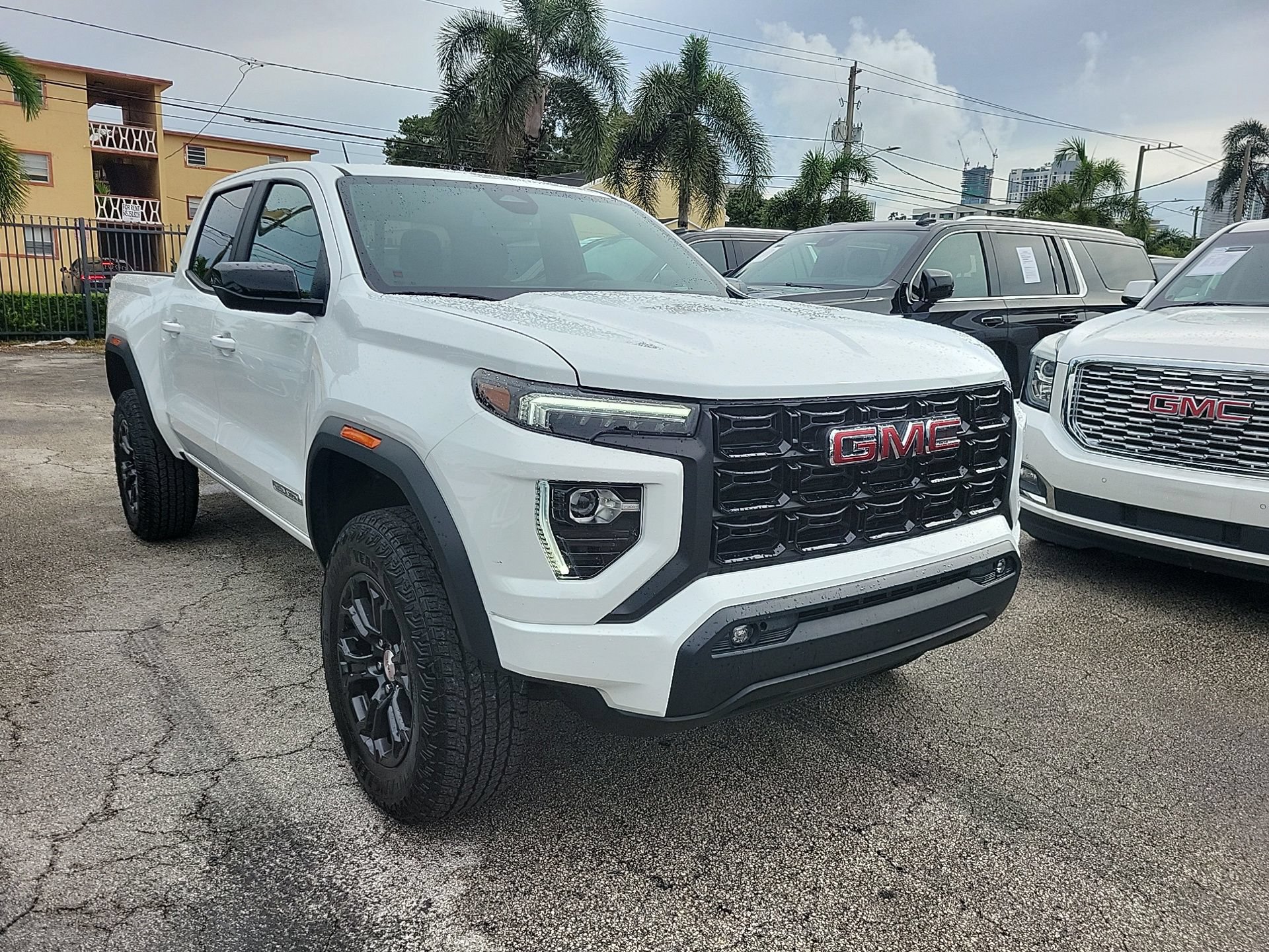 Used 2024 GMC Canyon Elevation w/ Convenience Package RWD image 3