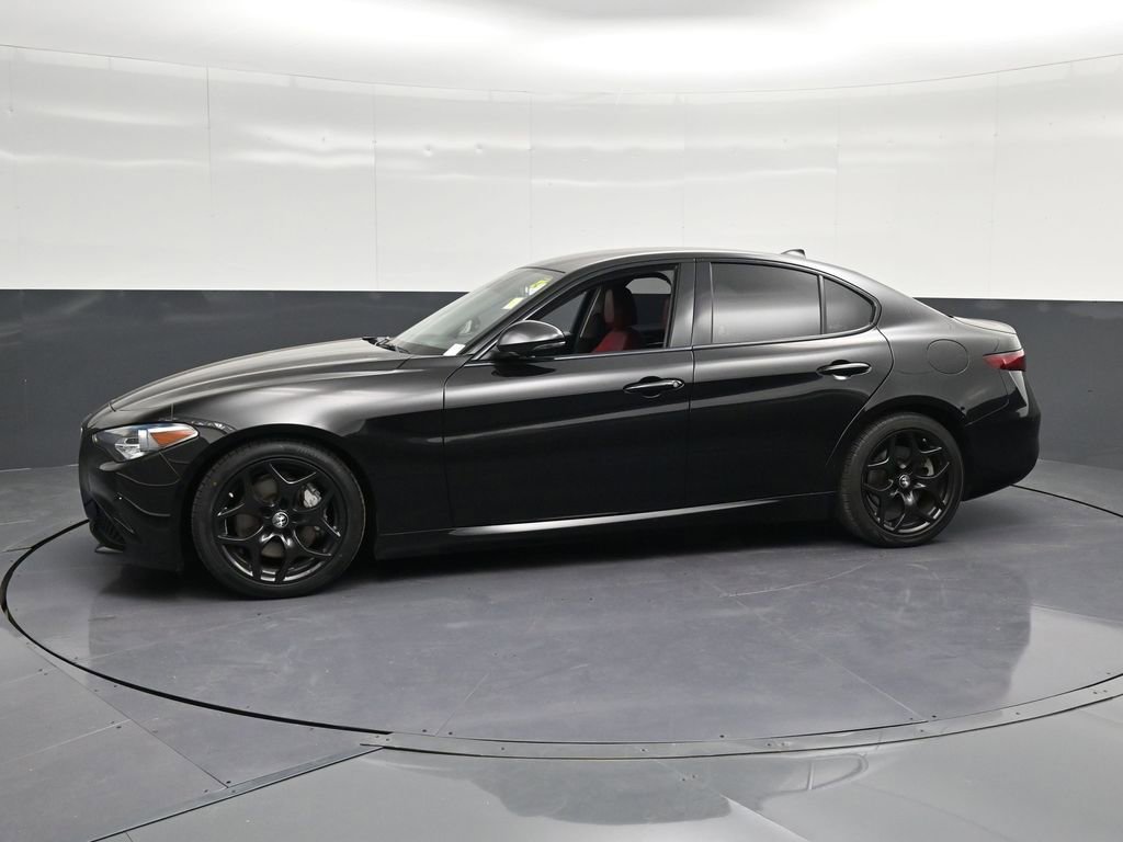 Used 2021 Alfa Romeo Giulia Sprint w/ Nero Edizione image 7