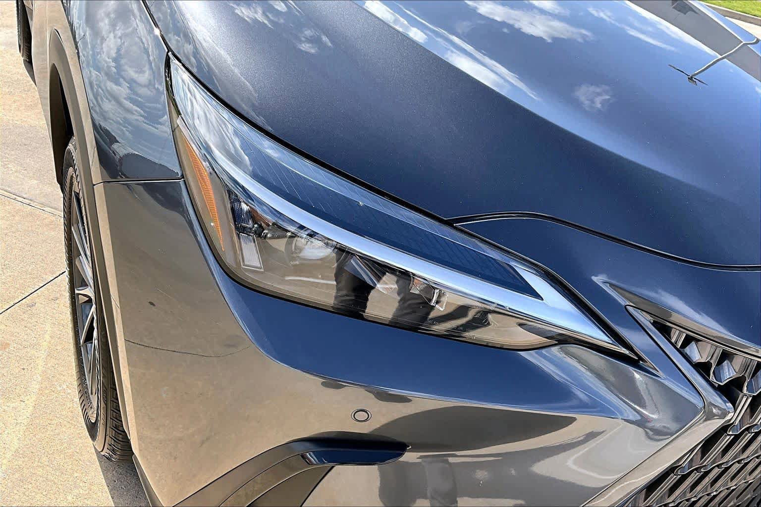 Used 2025 Lexus NX 250 FWD w/ Towing Package (2000 Lbs) image 28