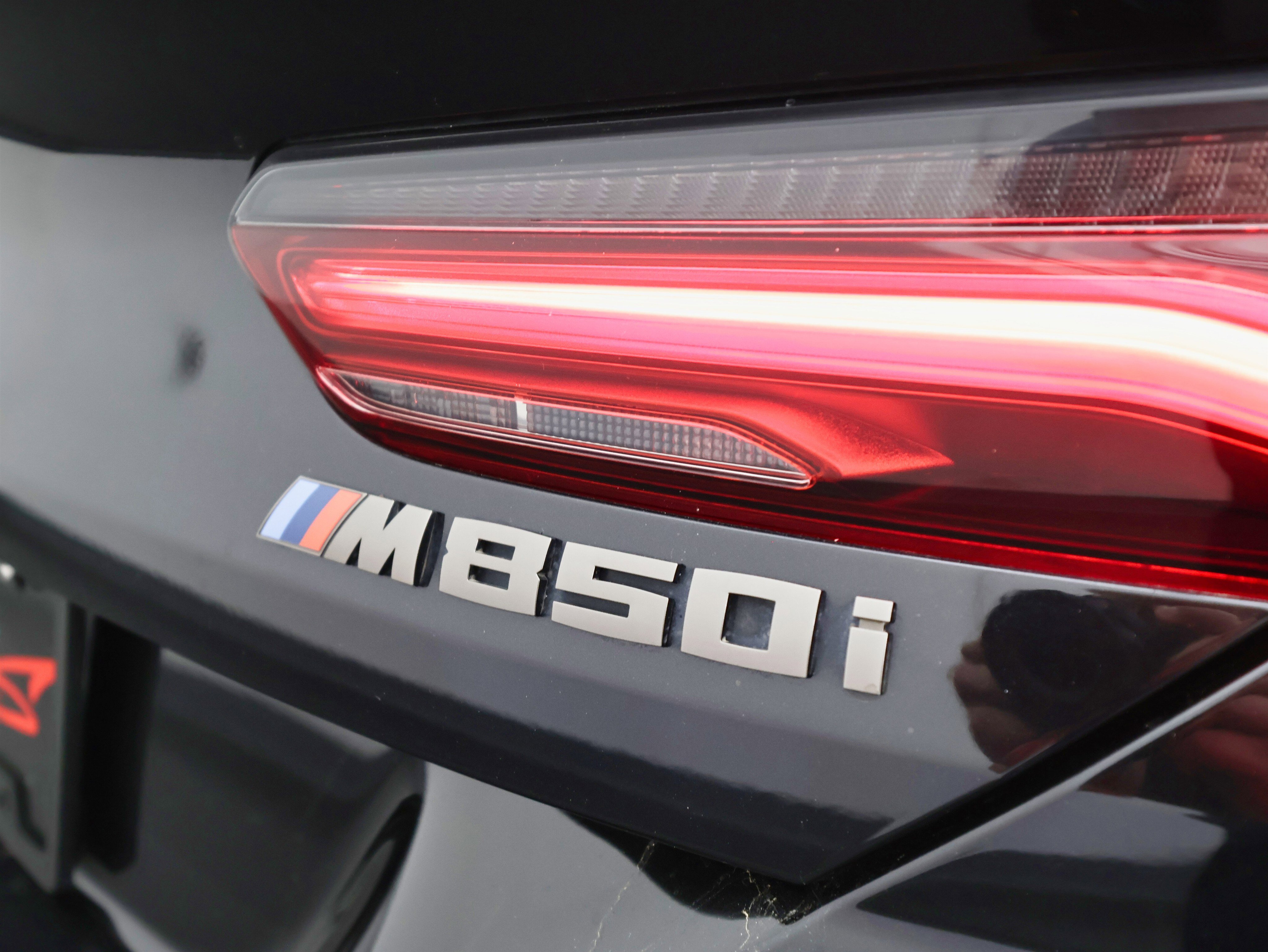 Used 2021 BMW M850i xDrive Convertible image 16