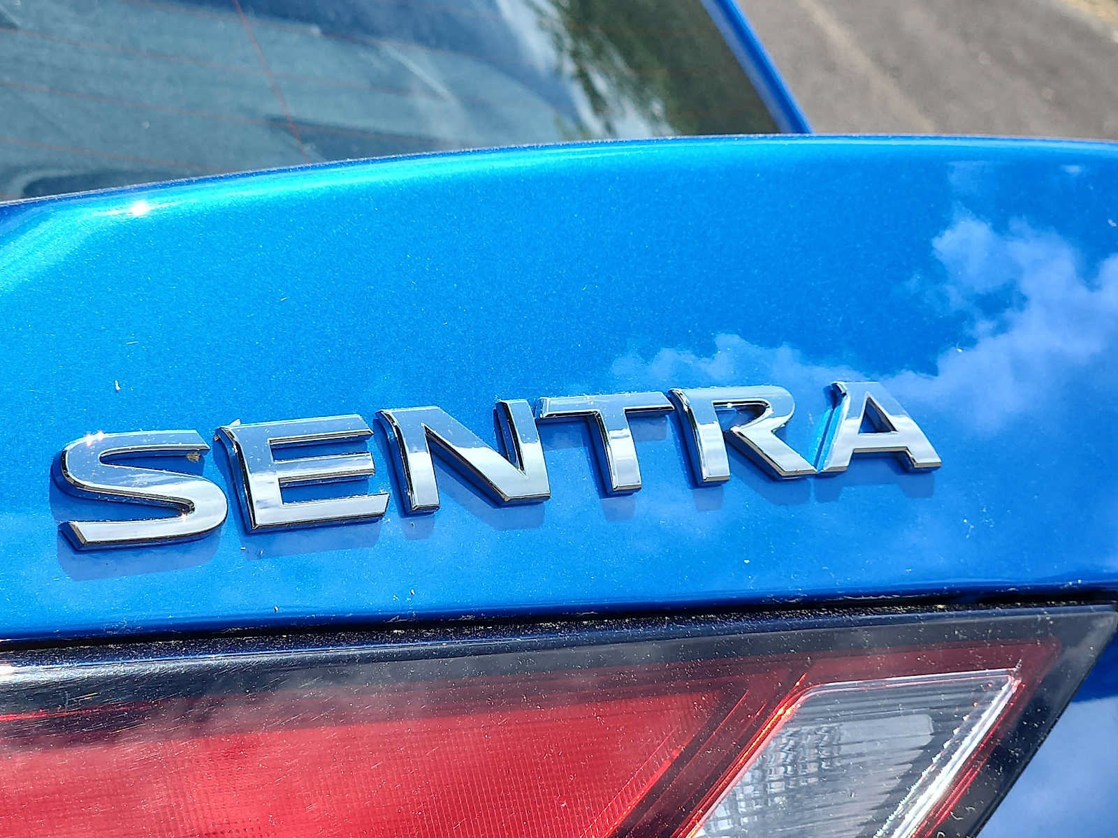 Used 2022 Nissan Sentra SV FWD image 29