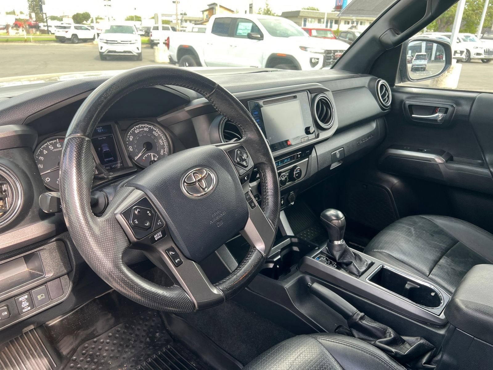 Used 2019 Toyota Tacoma TRD Off-Road AWD/4WD image 36