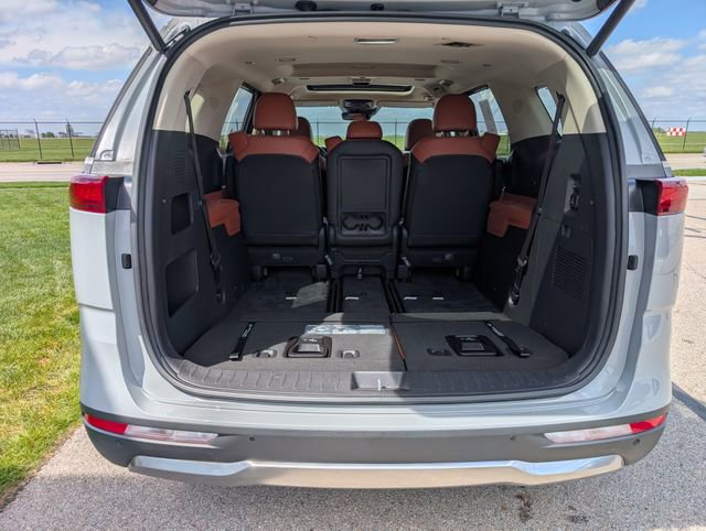 Used 2024 Kia Carnival SX Prestige FWD image 7