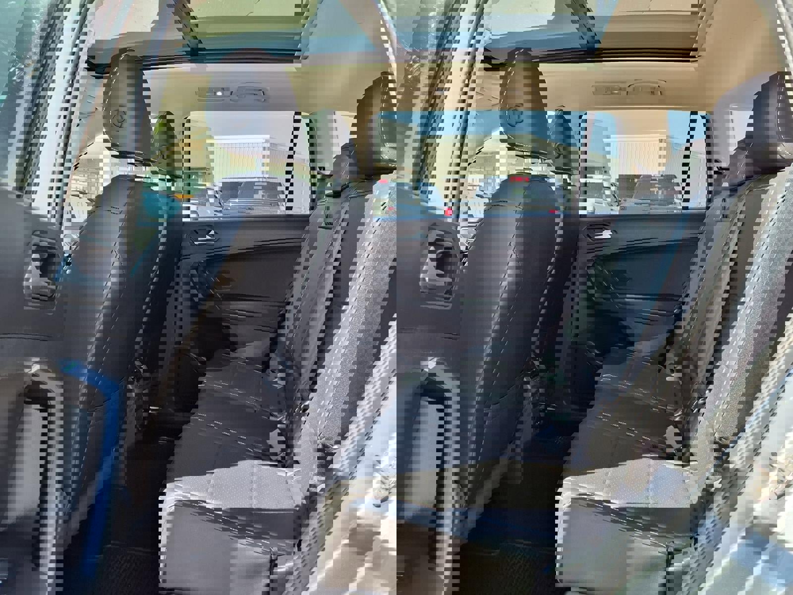 Used 2021 Volkswagen Tiguan SEL w/ 2-Row Tiguan MDO Package AWD/4WD image 28