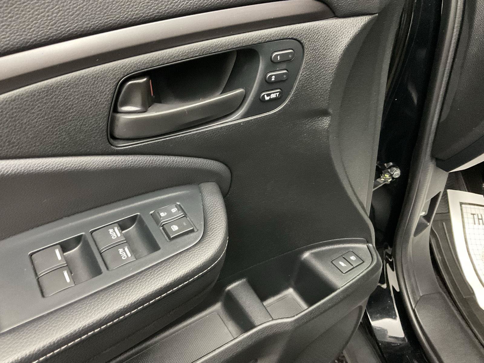 Used 2022 Honda Passport EX-L image 10