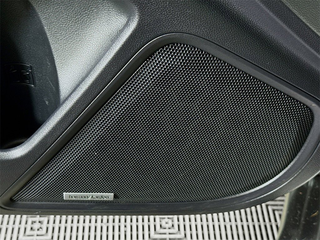 Used 2020 Subaru Outback Limited w/ Popular Package #2 image 12