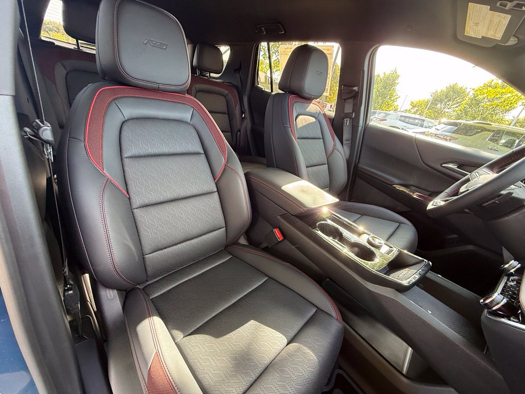 New 2027 Chevrolet Equinox RS w/ Safety and Technology Package AWD/4WD image 26