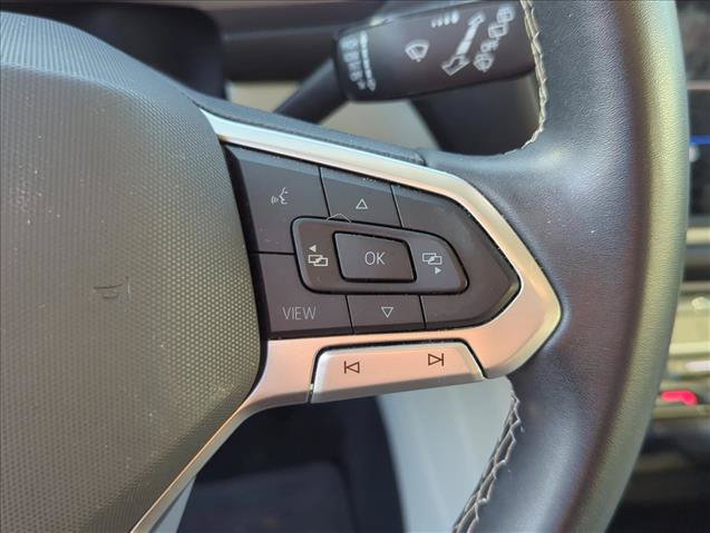 Used 2022 Volkswagen Tiguan SE FWD image 14