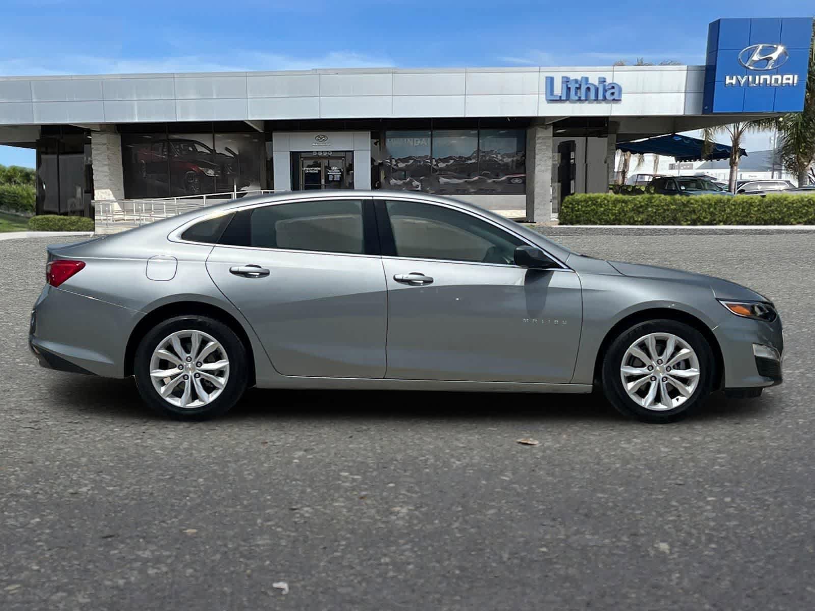 Used 2024 Chevrolet Malibu LT FWD image 9